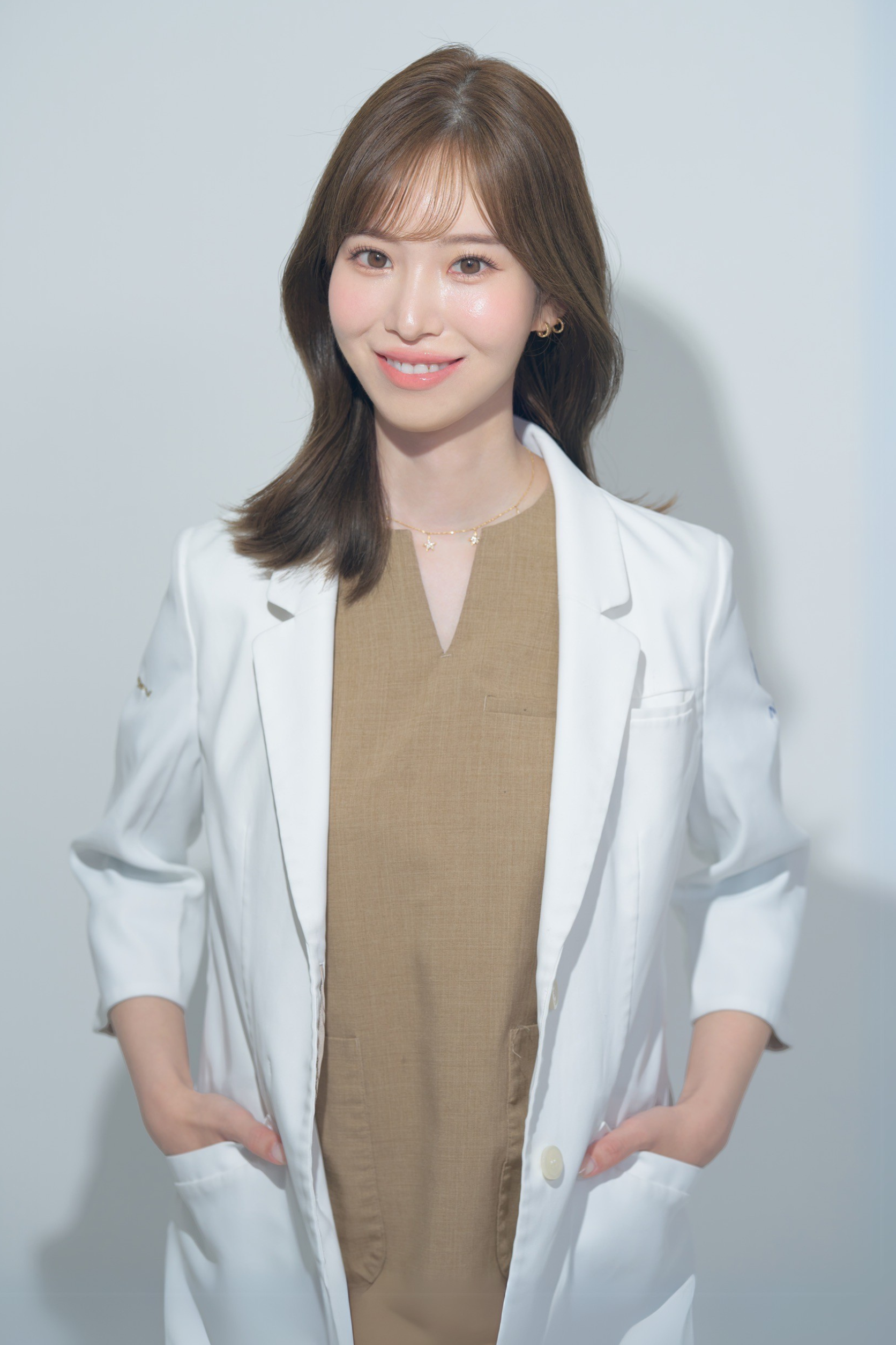 さゆり 富岡 さゆり | 美容整形は東京 銀座 有楽町の美容外科・美容皮膚